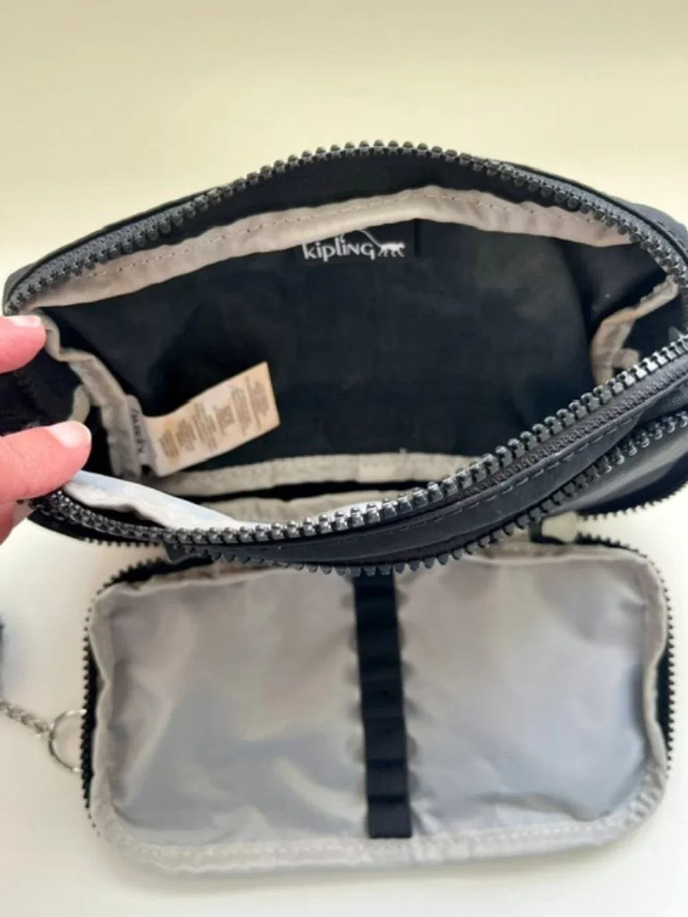 Like New! Kipling Chap Pencil Makeup Case in Black with Monkey Keychain - Picture 8 of 8